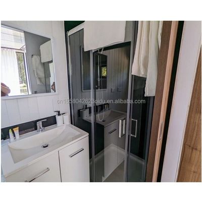 50/75/100mm Wave Sandwich Panel Wall UE Moderno Design Struttura in acciaio Edificio per alberghi in legno o Mobile Little House Casa prefabbricata
