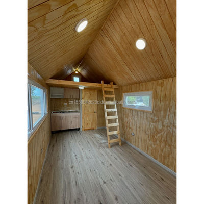 Installazione veloce Villa di lusso Prefabbricata Una casa a telaio Struttura in acciaio Casa contenitore triangolare fatta con pannello sandwich