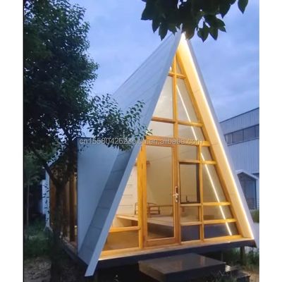 2024 Case triangolari prefabbricate con camere da letto Bagni e finestre in lega di alluminio in colori personalizzati