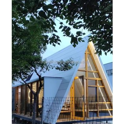 Casa triangolare ufficio modulare prefabbricato giardino casa tubi quadrati in acciaio galvanizzato casa container B2B per hotel