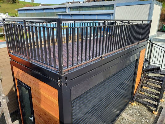 20ft Flat Pack Container Moderno Design Acciaio Prefabbricato Mobile Home Coffee Bar Shop con terrazza e applicazione esterna