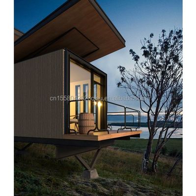 Tubi quadrati in acciaio galvanizzato Cabina modulare prefabbricata Giardino in legno Sala solare attrezzature complete