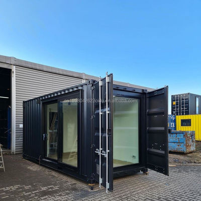 Hotel con una camera da letto Container di trasporto nero Casa di acciaio Porta di lusso 20 piedi Case in legno prefabbricate con cucina e bagno