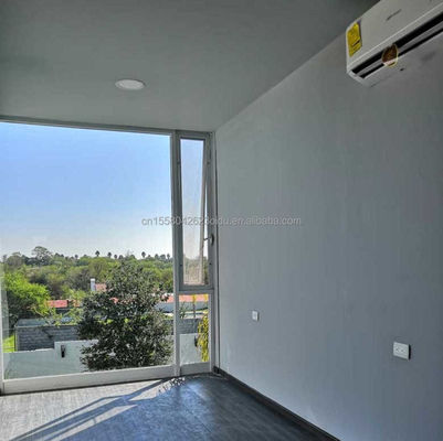 Hotel con una camera da letto Container di trasporto nero Casa di acciaio Porta di lusso 20 piedi Case in legno prefabbricate con cucina e bagno