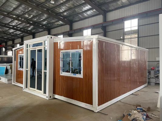 Struttura principale Tubi quadrati in acciaio galvanizzato Prefabbricato Casa in contenitore in colore personalizzato per la vita all'aria aperta