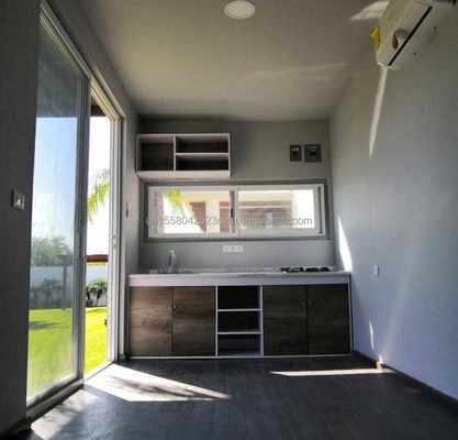 Finestre in lega di alluminio utilizzate in una casa in legno prefabbricata di lusso di 20 piedi con cucina e bagno